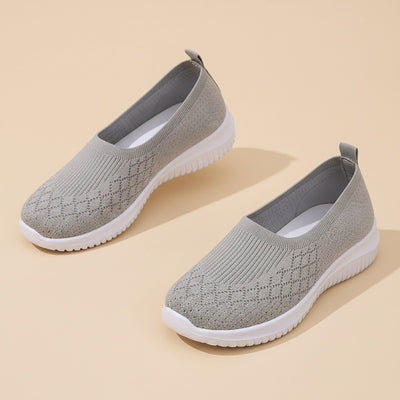 Ceyla™ | Póntelas y listo – sin cordones, sin molestias